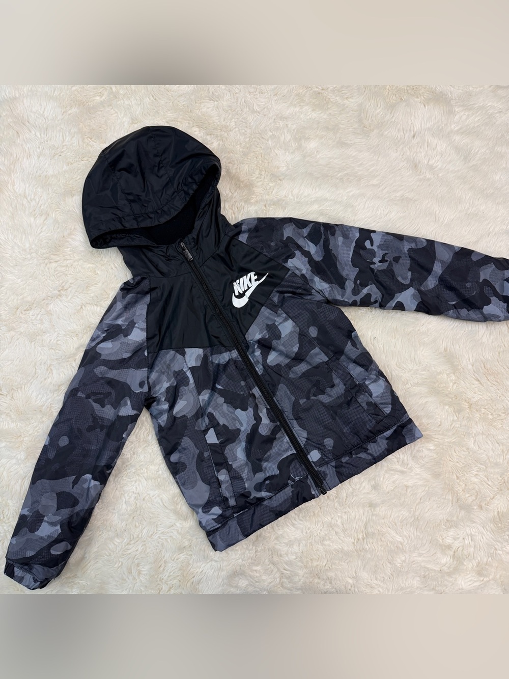 Nike Boys Sportswear Fleece Lined Windbreaker Jacket Black Gray Camo